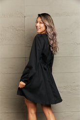 Contrast V-Neck Tie Waist Dress
