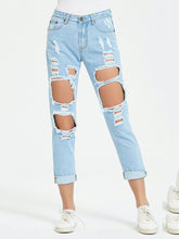 Buttoned Distressed Cropped Jeans